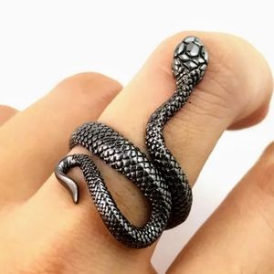 COIL SNAKE RING
